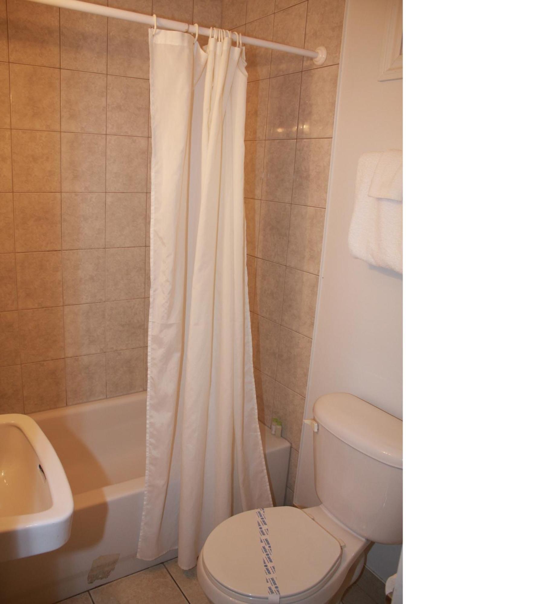 Grand Motel Saint-Hubert Longueuil Room photo