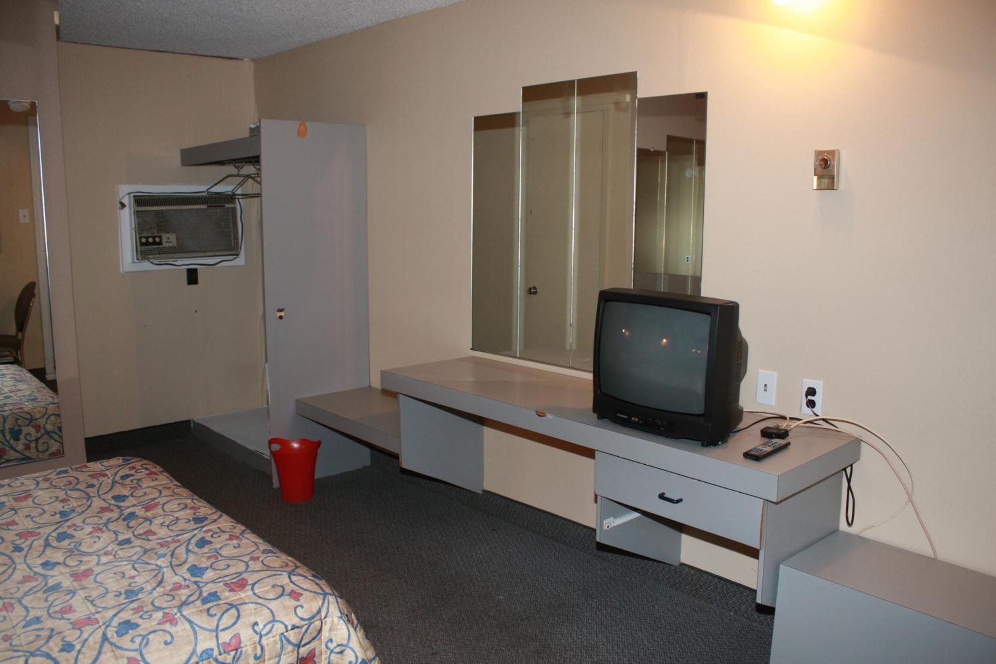 Grand Motel Saint-Hubert Longueuil Room photo